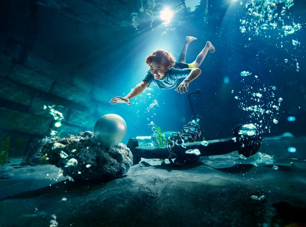 אטרקציית VR תת מימית בעולם המים יאס איילנד 