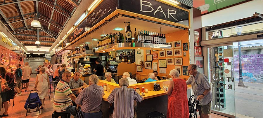 ברצלונה – שוק האוכל בשכונת גראסיה