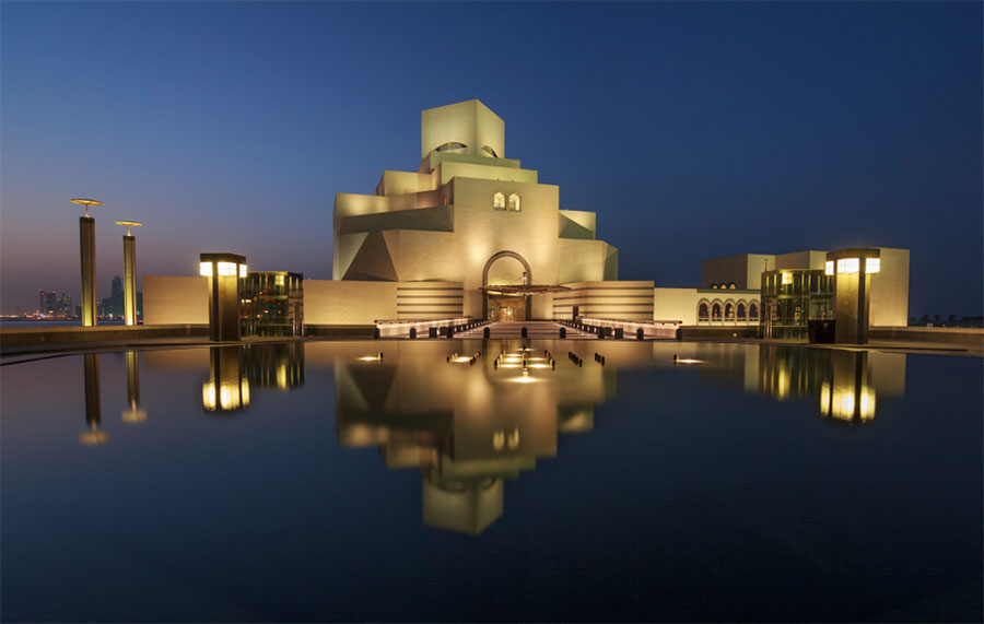 נראה כאילו הוא צף על פני המים - מוזיאון לאמנות האיסלאם בקטאר